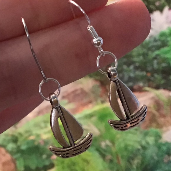 Silver 925 sailboat earrings fishhooks beach new - Picture 8 of 8